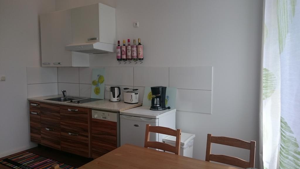 Studio Apartment Niemetzstr 51 Берлин Екстериор снимка