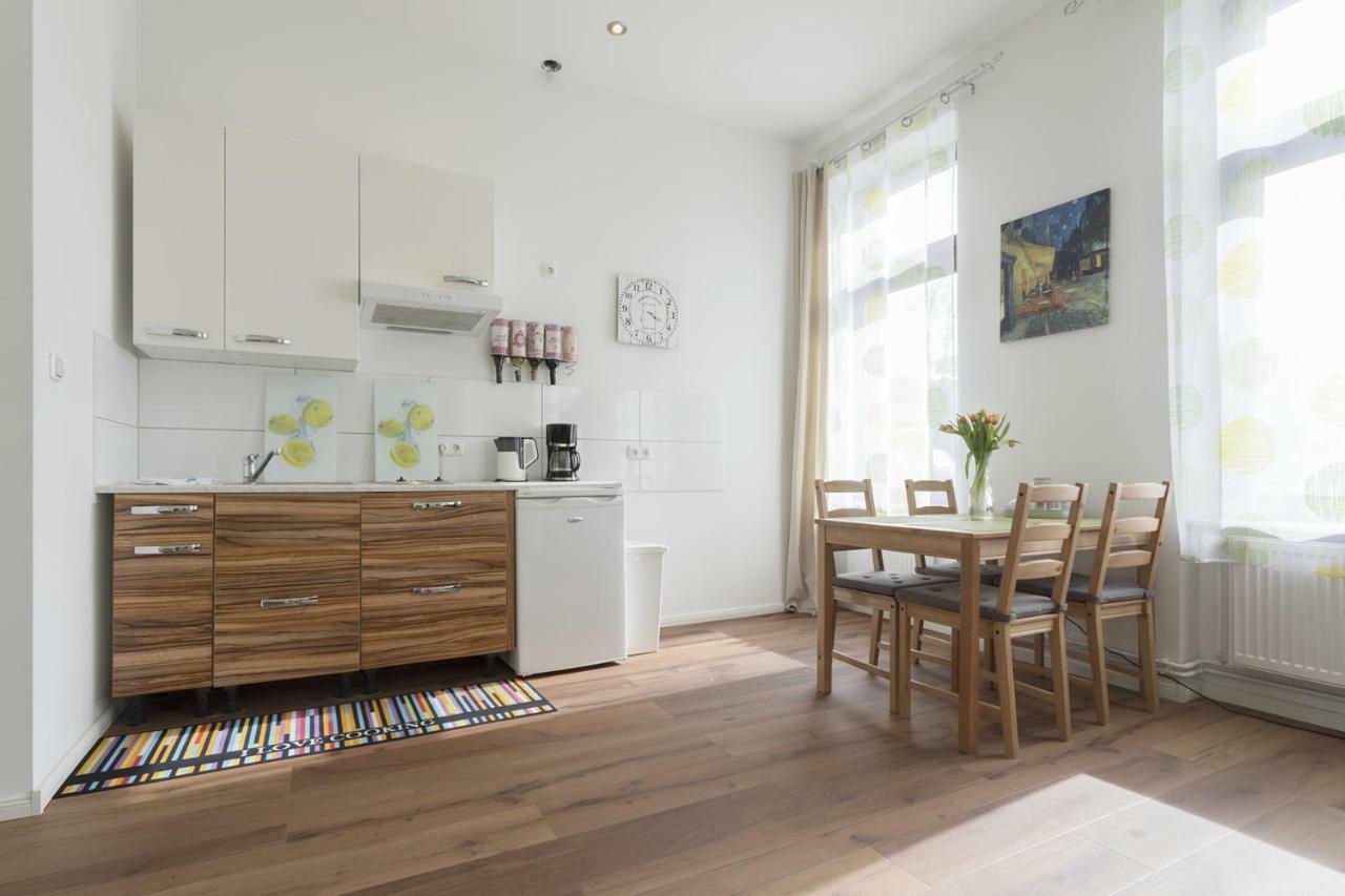 Studio Apartment Niemetzstr 51 Берлин Екстериор снимка